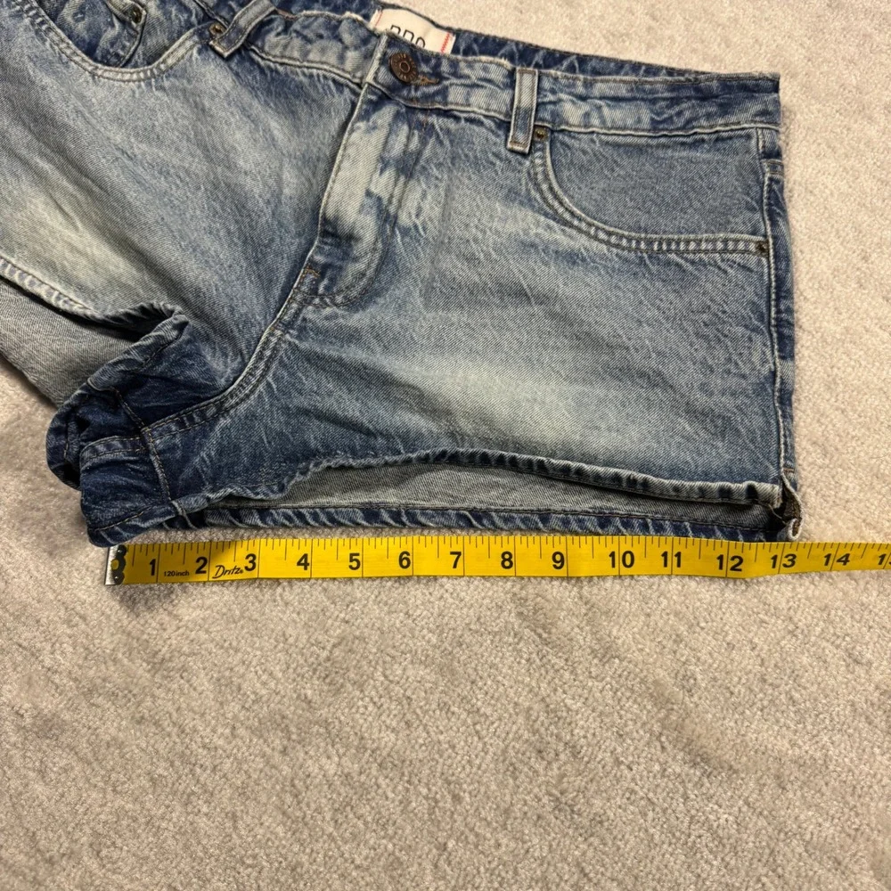 BDG Denim Shorts‎ Womens 31 Blue Light Wash Mid Rise OB2160631 Urban Outfitters
